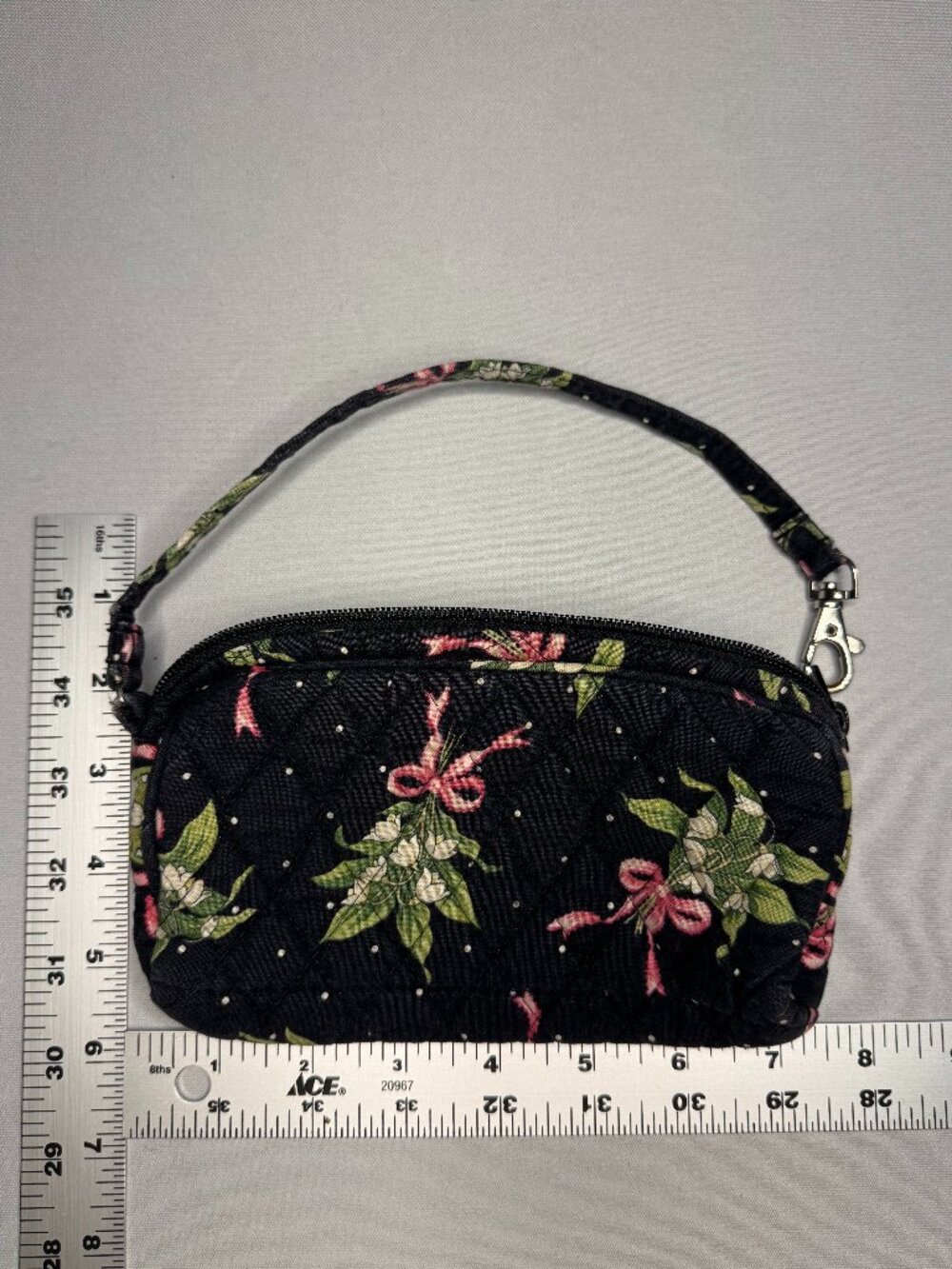 Vera Bradley New Hope Wristlet Pouch Black Pink Floral Retired Vintage